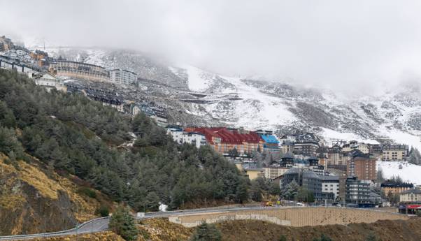 View of a Honeymoon Hotel in Shimla for convenient Shimla hotel booking