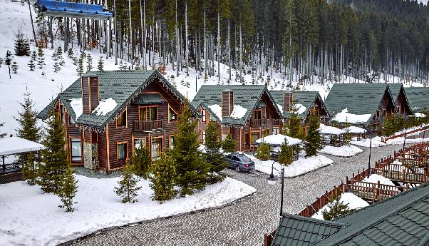 View of a Honeymoon Hotel in Shimla for convenient Shimla hotel booking
